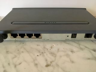 Router Belkin F5D7630-4A ADSL Modem Wireless Route