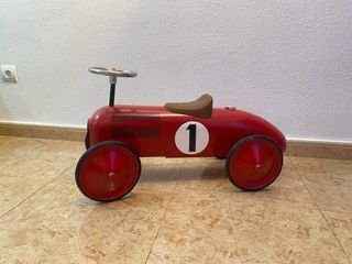 Coche Correpasillos Vilac rojo
