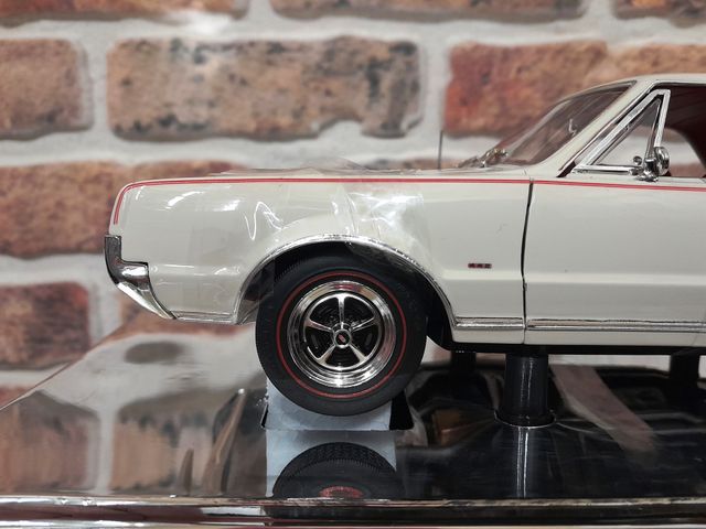 Oldsmobile 4-4-2 Coupè 1967 – Highway 61