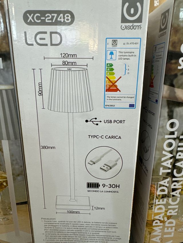 Nero lampada led da scrivanin