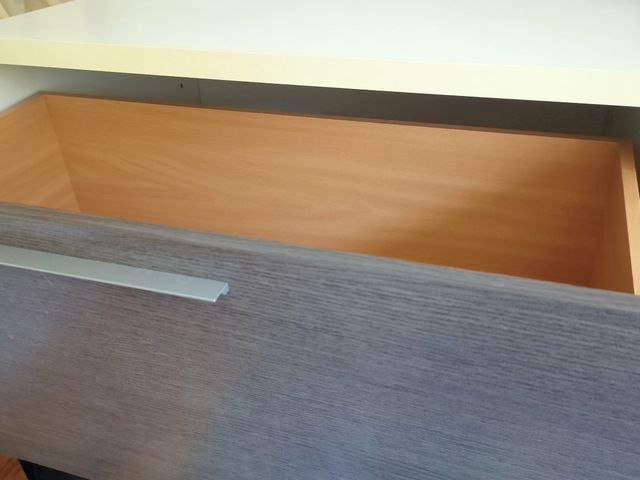 Mesa TV moderna - Blanco y Gris