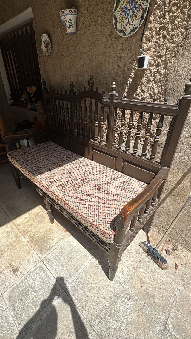 Banca de madera antigua