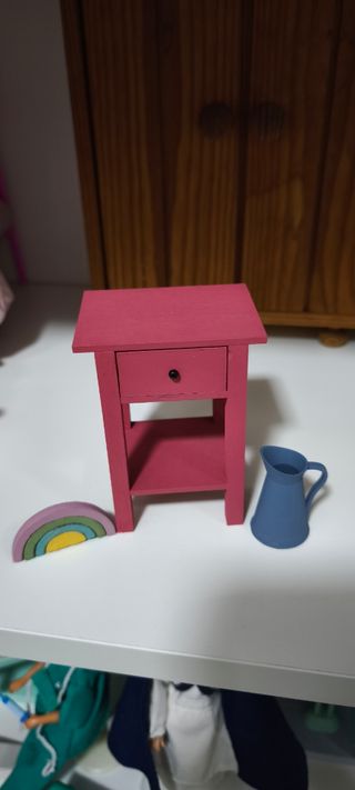 Mesita noche muñecas Blythe, Licca