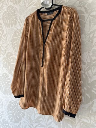 Blusa Yespica marrón y negra - Talla L