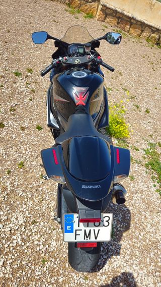 Suzuki GSXR 1000 K6