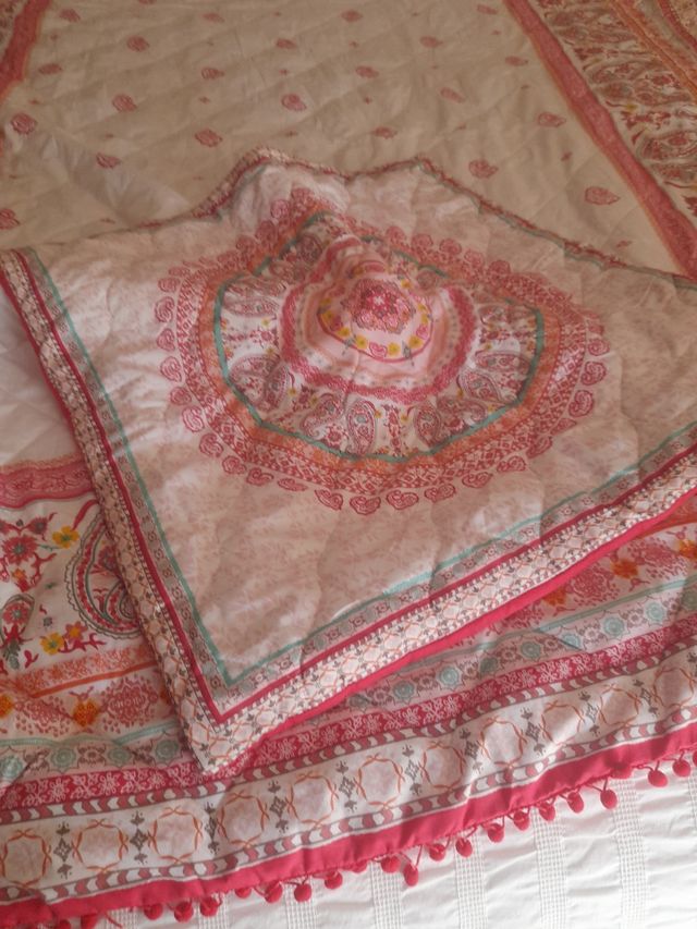 Edredón y funda cuadrante.