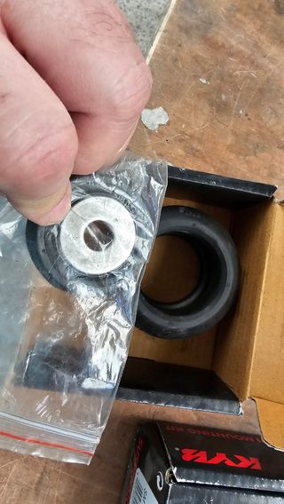 Copelas Delanteras Kit suspensión KYB SM1200