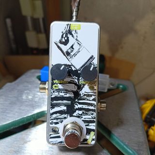 Compresor óptico – Pedal de bajo o guitarra 