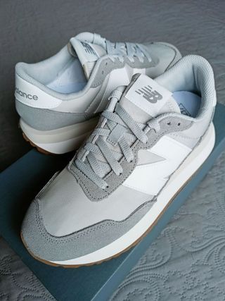Zapatillas New Balance 237 talla 38 gris