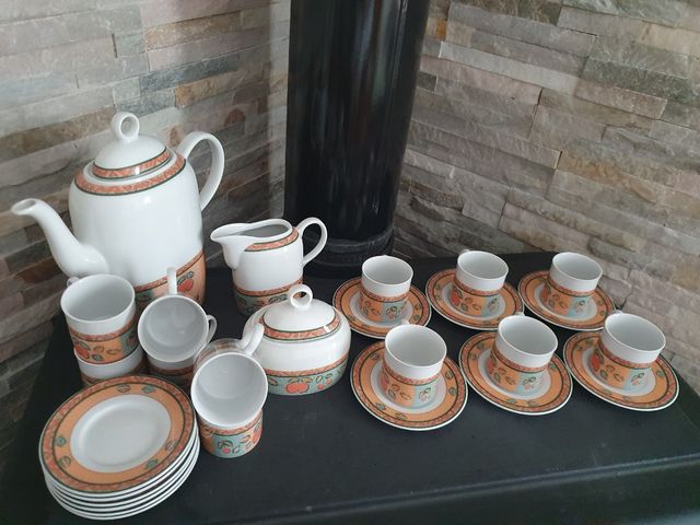 Juego café 12 serv.de Bohemia con Cafetera y leche