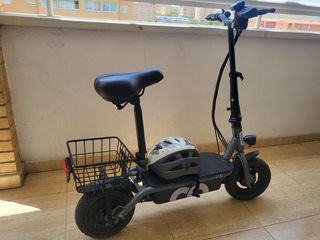 Patineta electrónica con silla