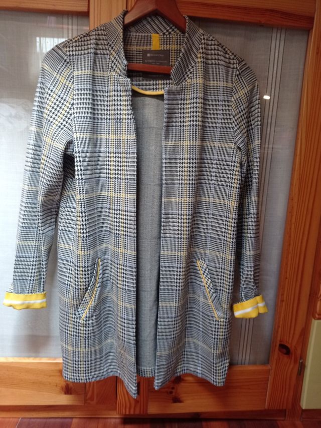 Abrigo de primavera verano