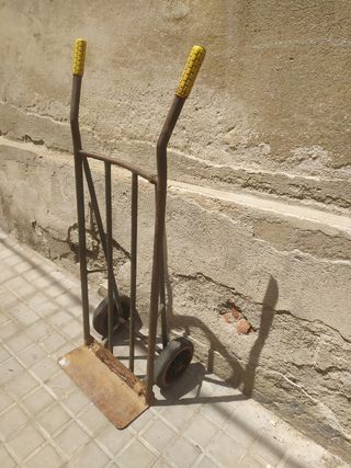 Carretilla metálica de carga