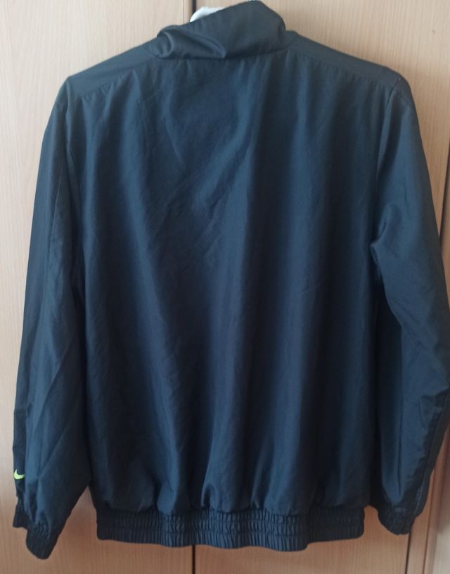 Chaqueta Nike niño talla 12-13 años