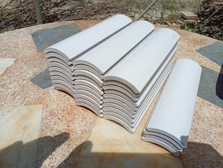 34 Piezas Cerámica Curva Blancas