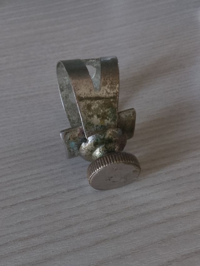 Abrazadera boquillas de ebonita para saxo alto