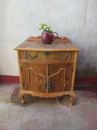 Armadio in legno Mesa