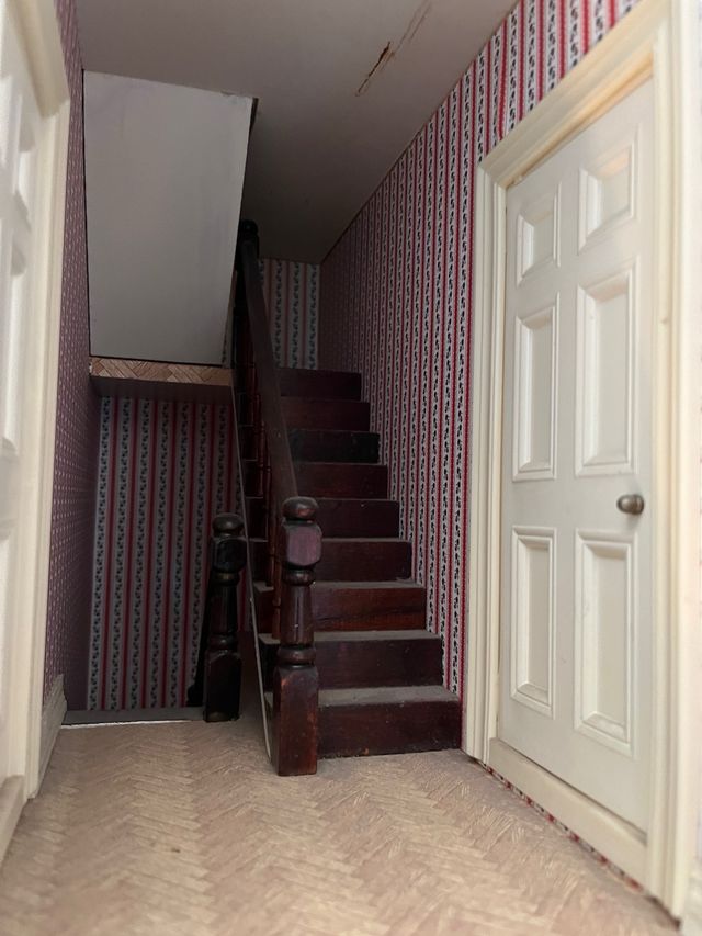 Dolls' House Emporium 2000