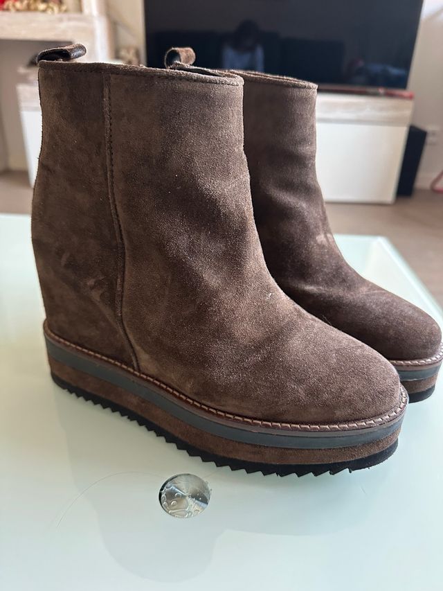 Botines Alpe ante marrón plataforma