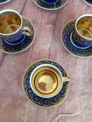 Tazzine da caffè in oro zecchino e blu cobalto