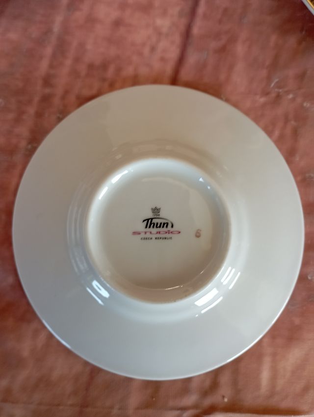 Tazzine da caffè in oro zecchino e blu cobalto