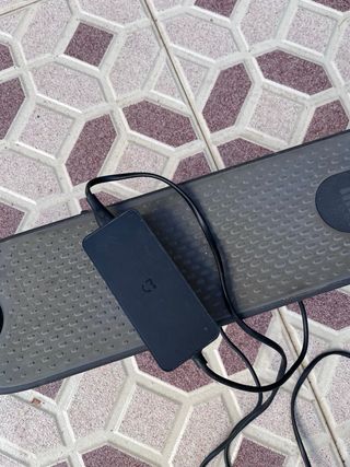 Patinete Xiaomi M365 CON cargador y 2 neumáticos