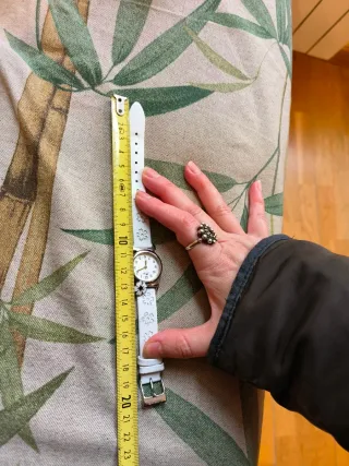 Reloj Lotus niña blanco plata