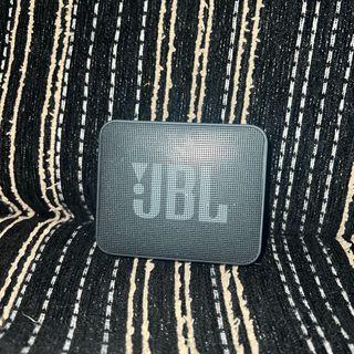 JBL Go Essential