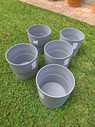 Portavasi o vasi diametro 24 cm