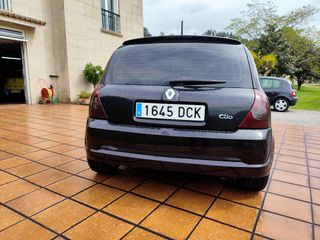 Renault Clio 2004