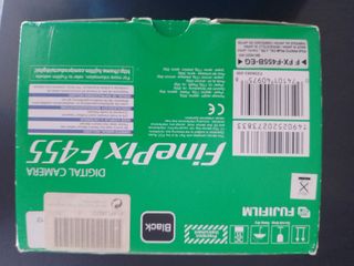 Cámara digital Finepix F455 y accesorios