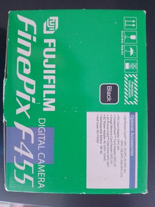 Cámara digital Finepix F455 y accesorios