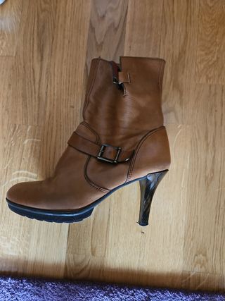 Botines Hispanitas color camel - Talla 38