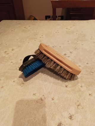 2 Spazzole Cavallo Fouganza