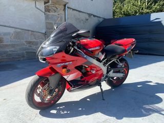 Kawasaki ZX9R de segunda mano por 4.650 EUR en Ourense en WALLAPOP