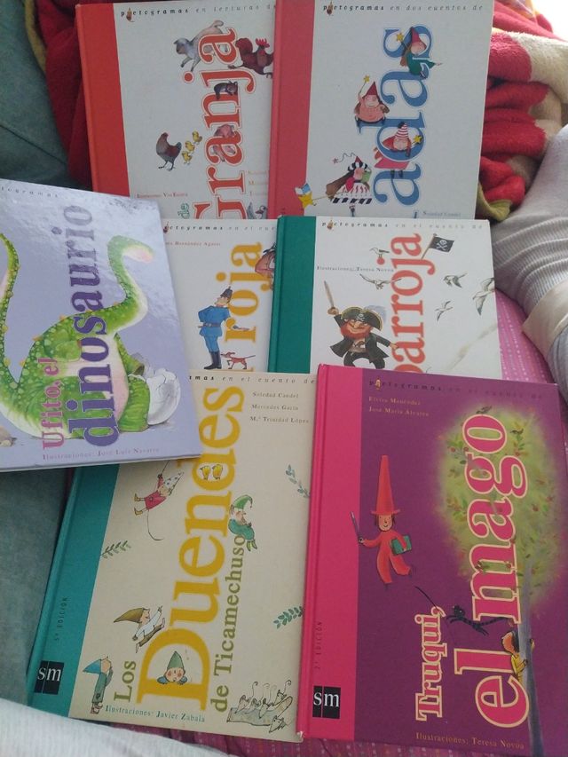 Libros primeros lectores con Pictogramas