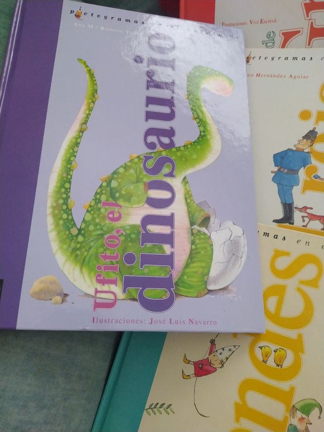 Libros primeros lectores con Pictogramas