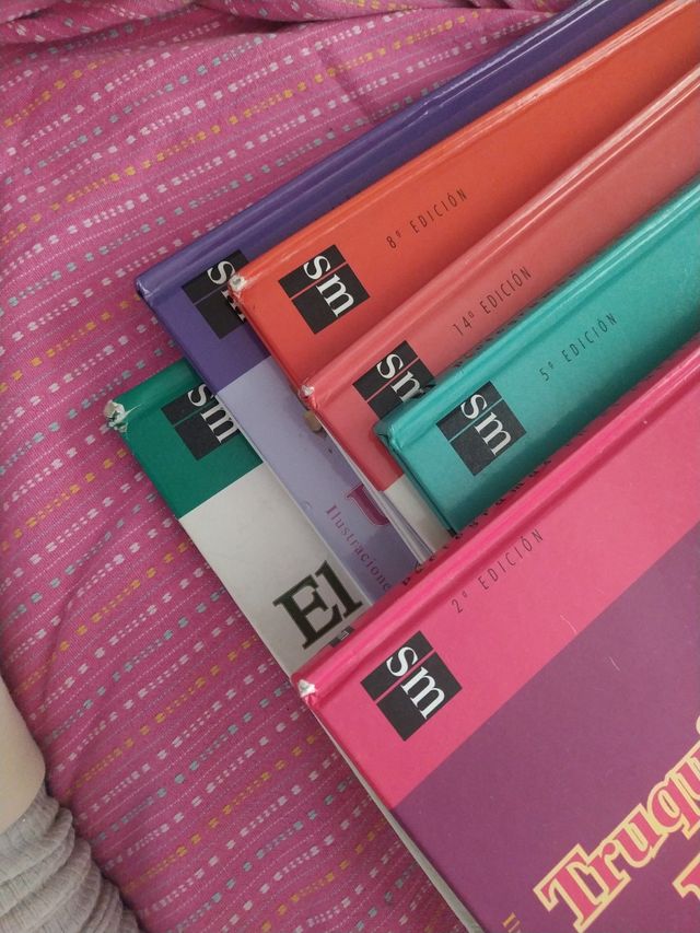 Libros primeros lectores con Pictogramas