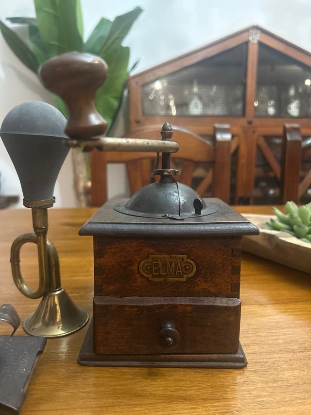 Cafetera, Plancha Antigua ELMA, bascual, candil...