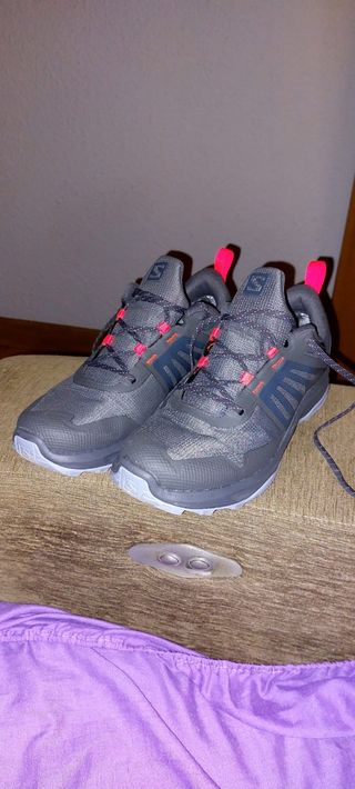 Zapatillas Salomon Trekking Gris-Rojo
