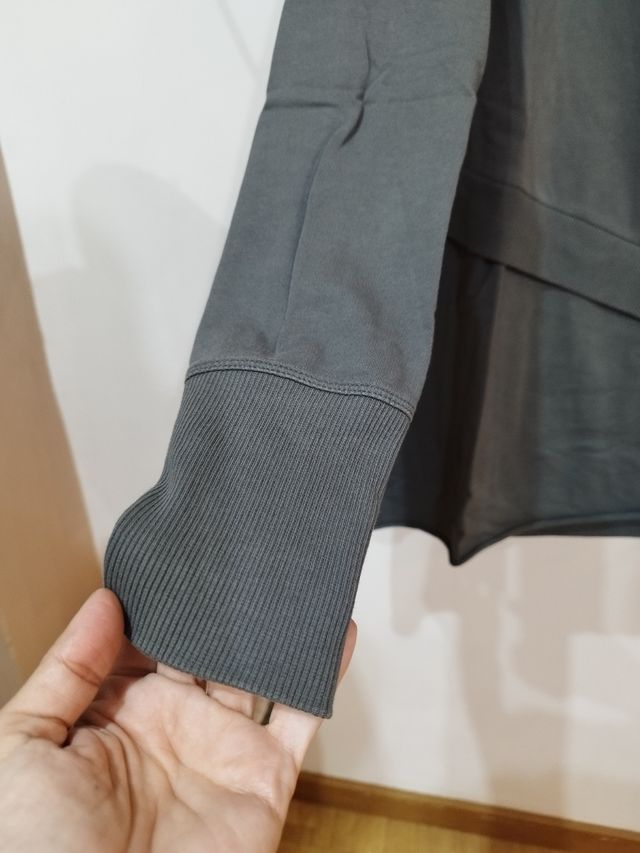 Sudadera asimétrica desigual gris M