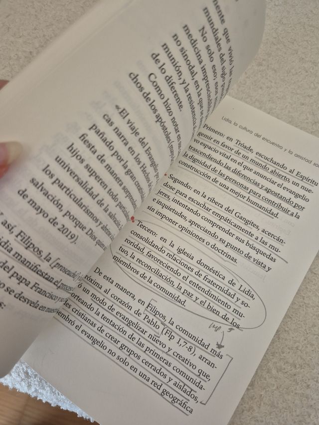 Lidia: Liderazgo de mujeres en los orígenes del...