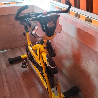 Bicicleta spinning ejercicio