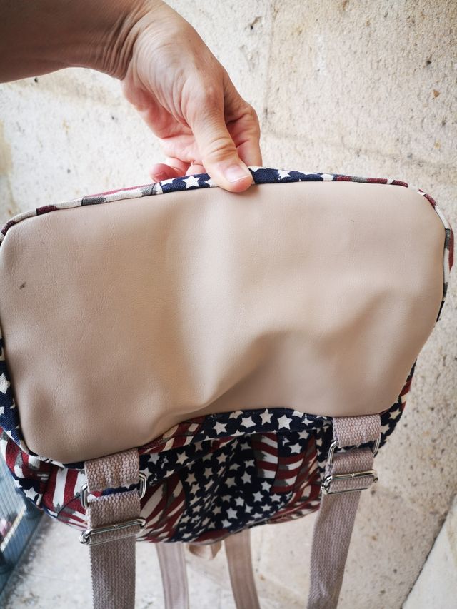 Mochila bandera americana parece. Bolsillos