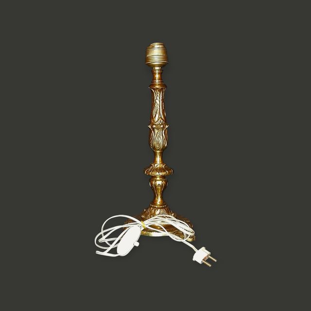 Lampara mesa antigua.