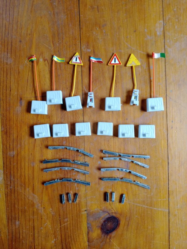 BANDIERE STS SCALEXTRIC 4X4 E CARRILI METALLICI