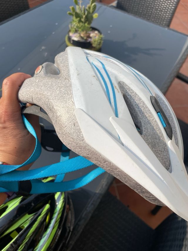 Casco bici Bell Crossfire blanco.