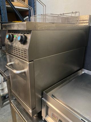 Freidora industrial de gas - Como nueva