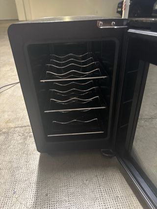 Vinoteca pequeña Vin-Vin