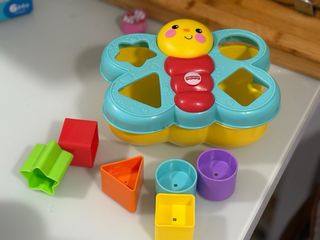 2 Puzzles piezas marca fisher price, con cesta 